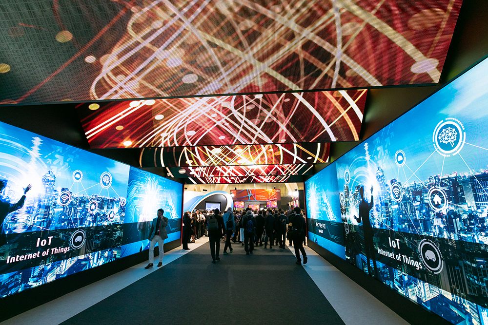 Flash Report Part 1 2 Using Cutting Edge Ai And Iot To Take On The Challenge Of Digital Transformation Together With Customers Fujitsu Forum 18 Event Report Fujitsu Blog Global