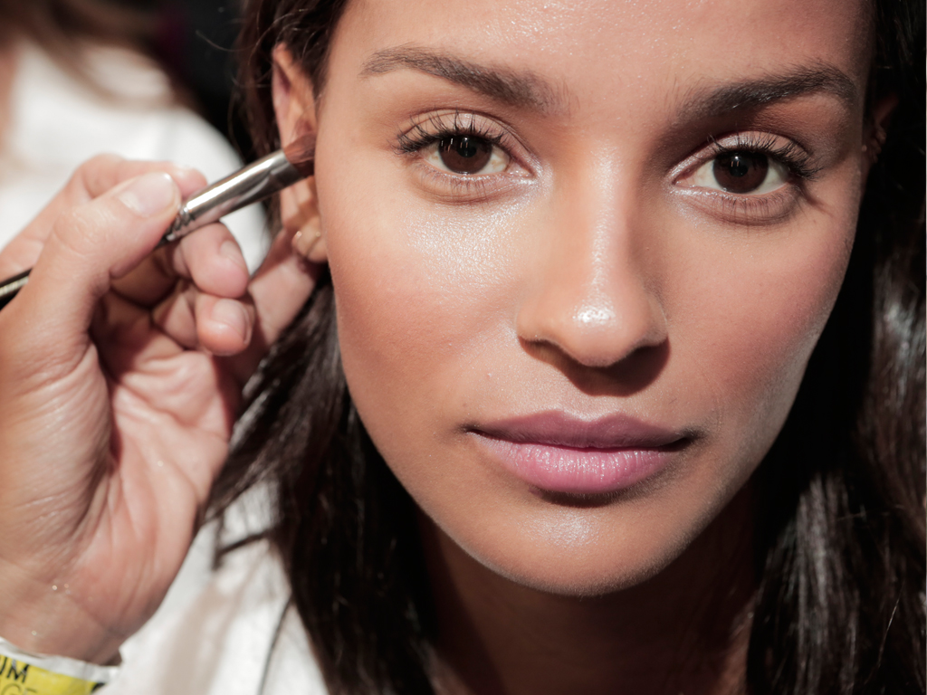 5 Mascara Mistakes That Make You Look Older