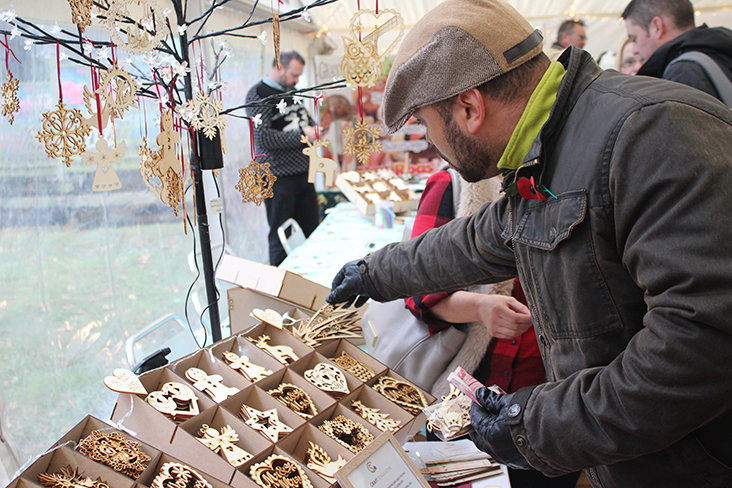 5. Alnwick Christmas Market_web version.JPG