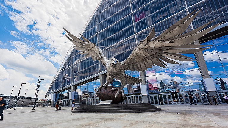 Rise Up sculpture - Photo Credit: Chris Watkins