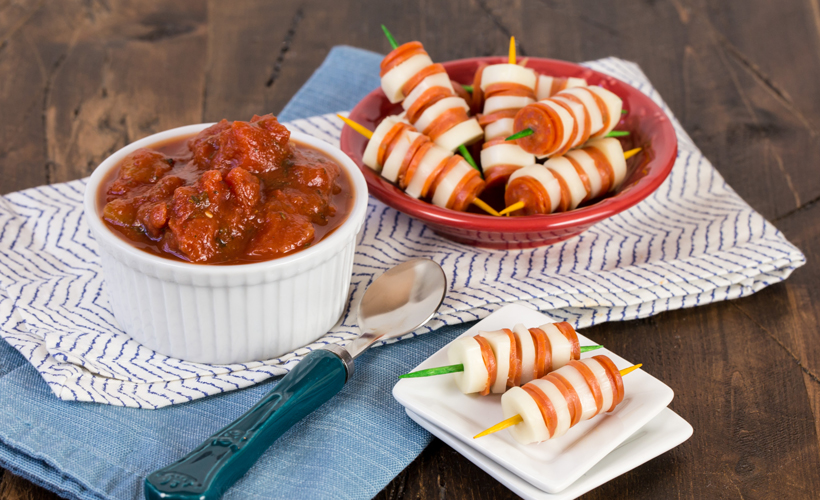 Pizza-Skewers-with-Chunky-Tomato-Dipping-Sauce_Garnish-with-Lemon-Kid-Friendly-Snacks.jpg